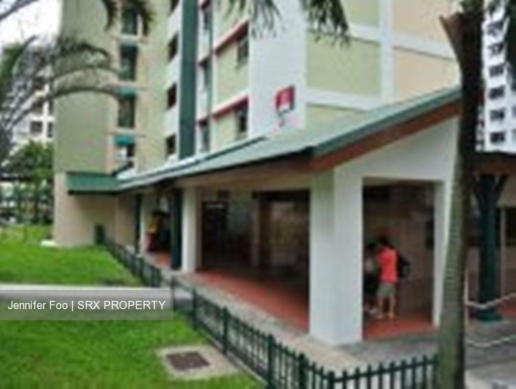 Blk 2 Lorong Lew Lian (Serangoon), HDB 3 Rooms #180073812